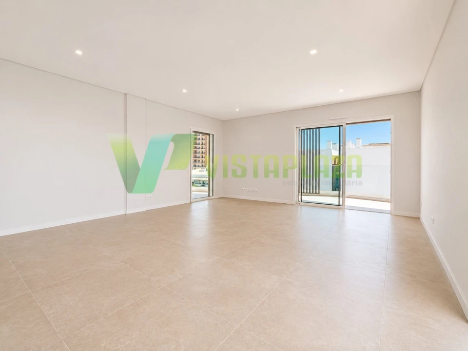 Apartamento T2 para Venda em Portimão Foto 9