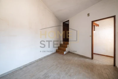 Moradia T4 para Venda em Santa Maria de Lamas