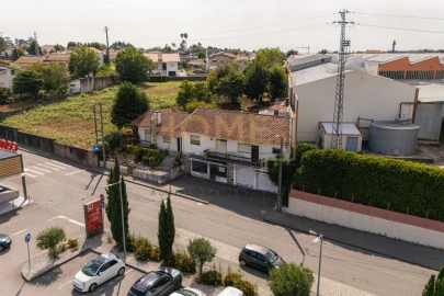 Moradia T4 para Venda em Santa Maria de Lamas