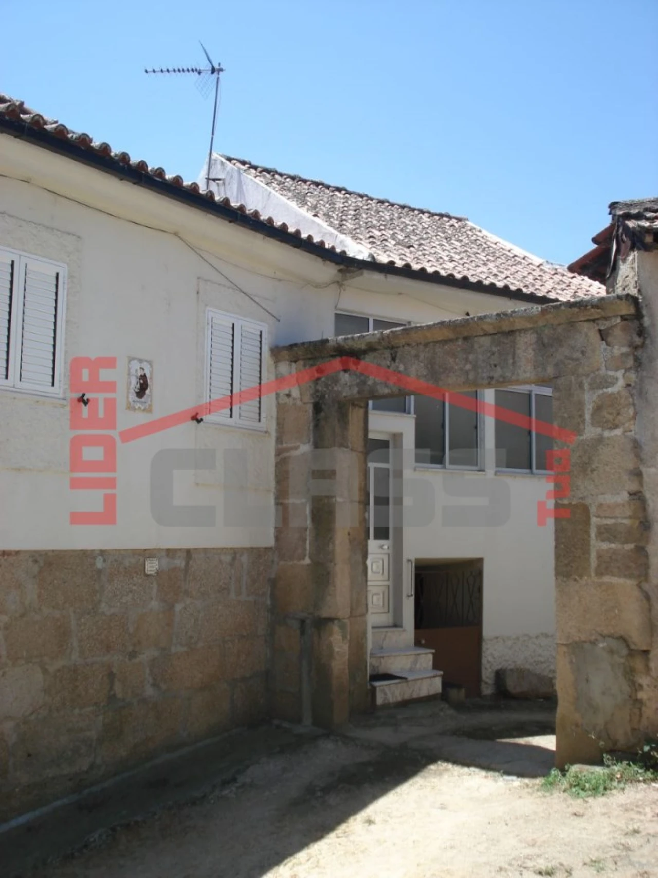 Moradia T3 para Venda em Bouça Foto 4