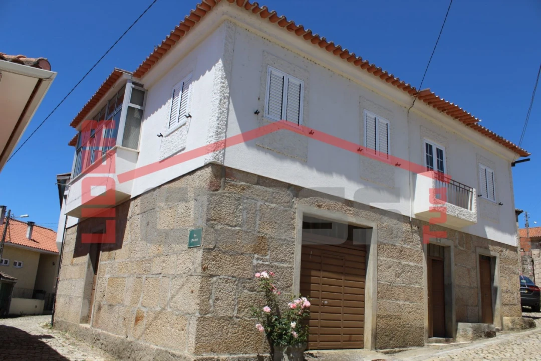Moradia T3 para Venda em Bouça Foto 2