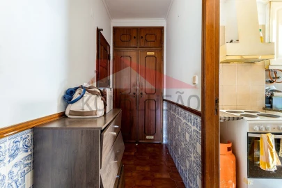 Apartamento T1 para Venda em Agualva e Mira-Sintra