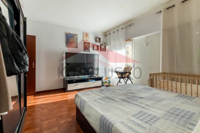 Apartamento T1 para Venda em Agualva e Mira-Sintra