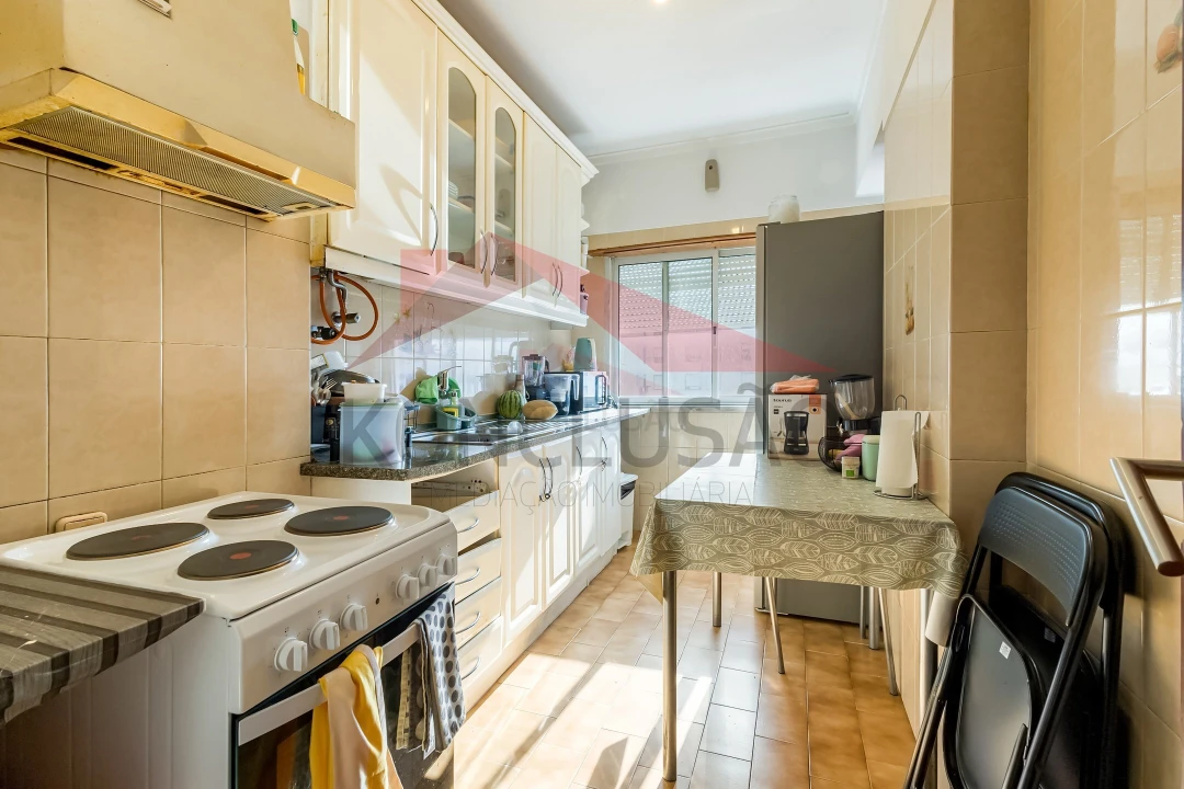 Apartamento T1 para Venda em Agualva e Mira-Sintra Foto 1