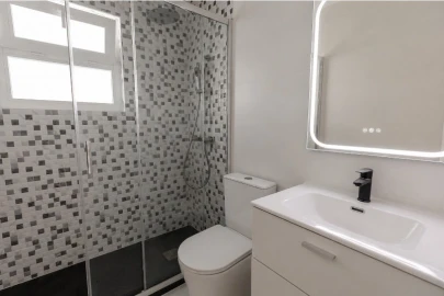 Apartamento T1 para Venda em Camarate, Unhos e Apelação