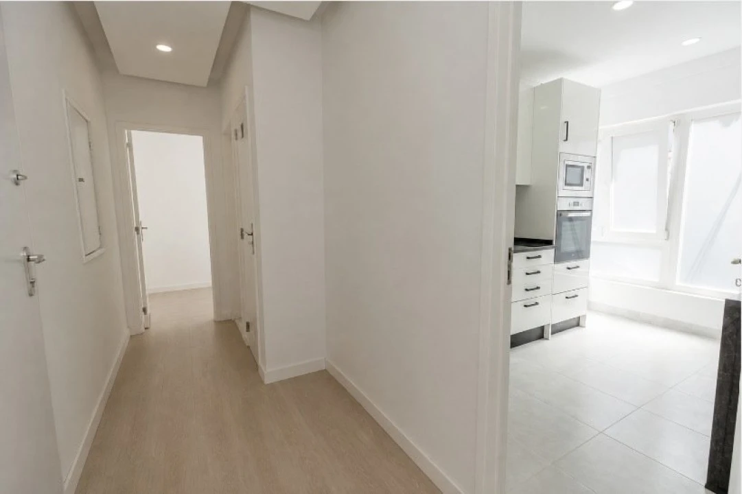 Apartamento T1 para Venda em Camarate, Unhos e Apelação Foto 5