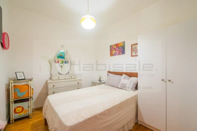 Apartamento T4 para Venda em Misericórdia