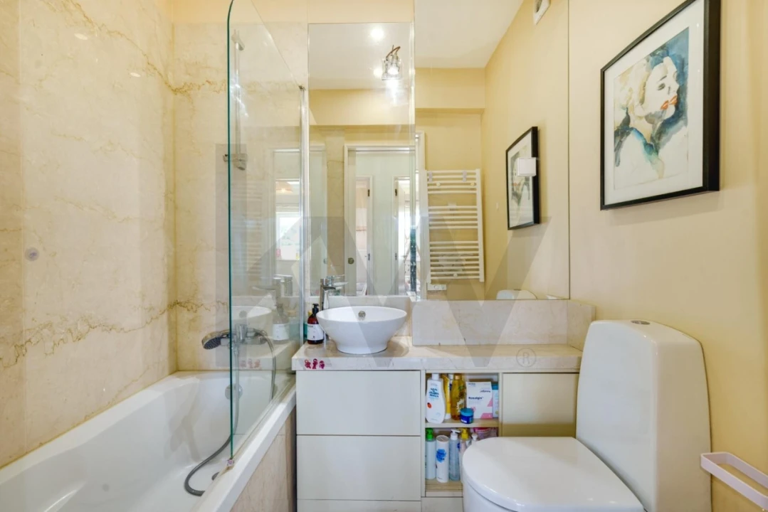 Apartamento T4 para Venda em Benfica Foto 23