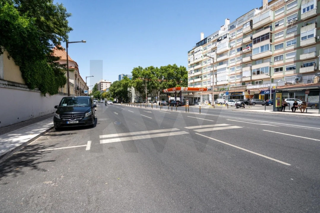 Apartamento T4 para Venda em Benfica Foto 28