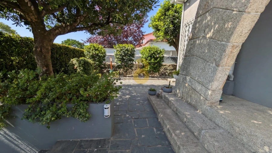 Moradia T3 para Venda em Aldoar, Foz do Douro e Nevogilde Foto 2