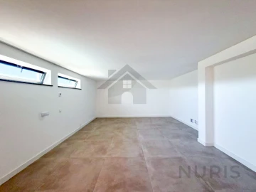 Moradia T4 para Venda em Lagos (São Sebastião e Santa Maria)