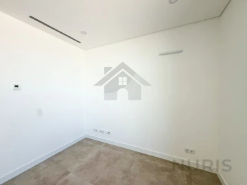 Moradia T4 para Venda em Lagos (São Sebastião e Santa Maria)