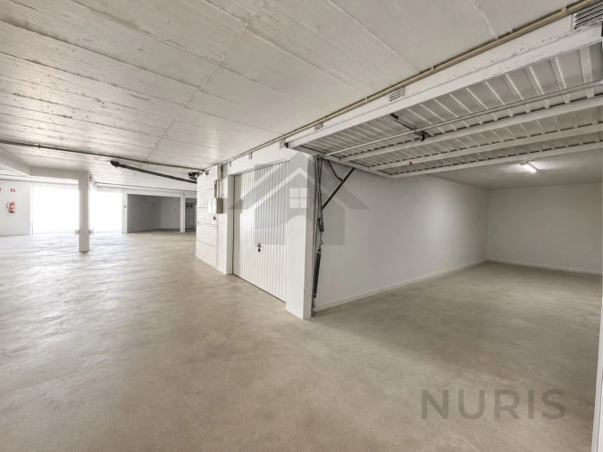 Garagem para Venda em Portimão Foto 2