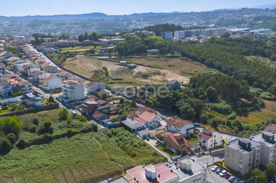 Terreno para Venda em Rio Tinto Foto 9