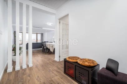 Apartamento T4 para Arrendamento em São Domingos de Rana