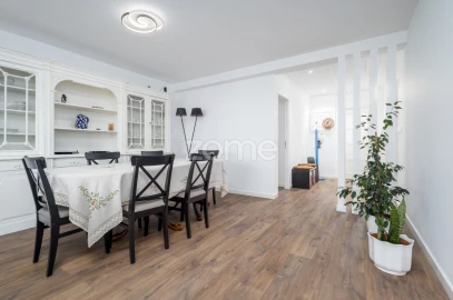 Apartamento T4 para Arrendamento em São Domingos de Rana