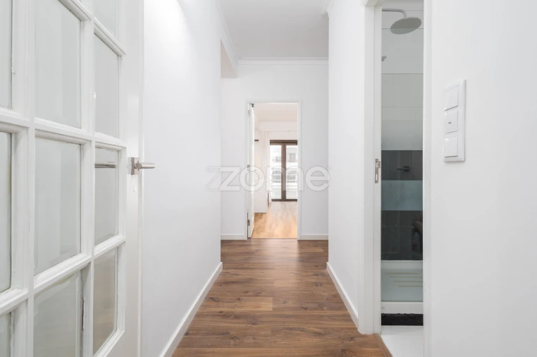 Apartamento T4 para Arrendamento em São Domingos de Rana Foto 27