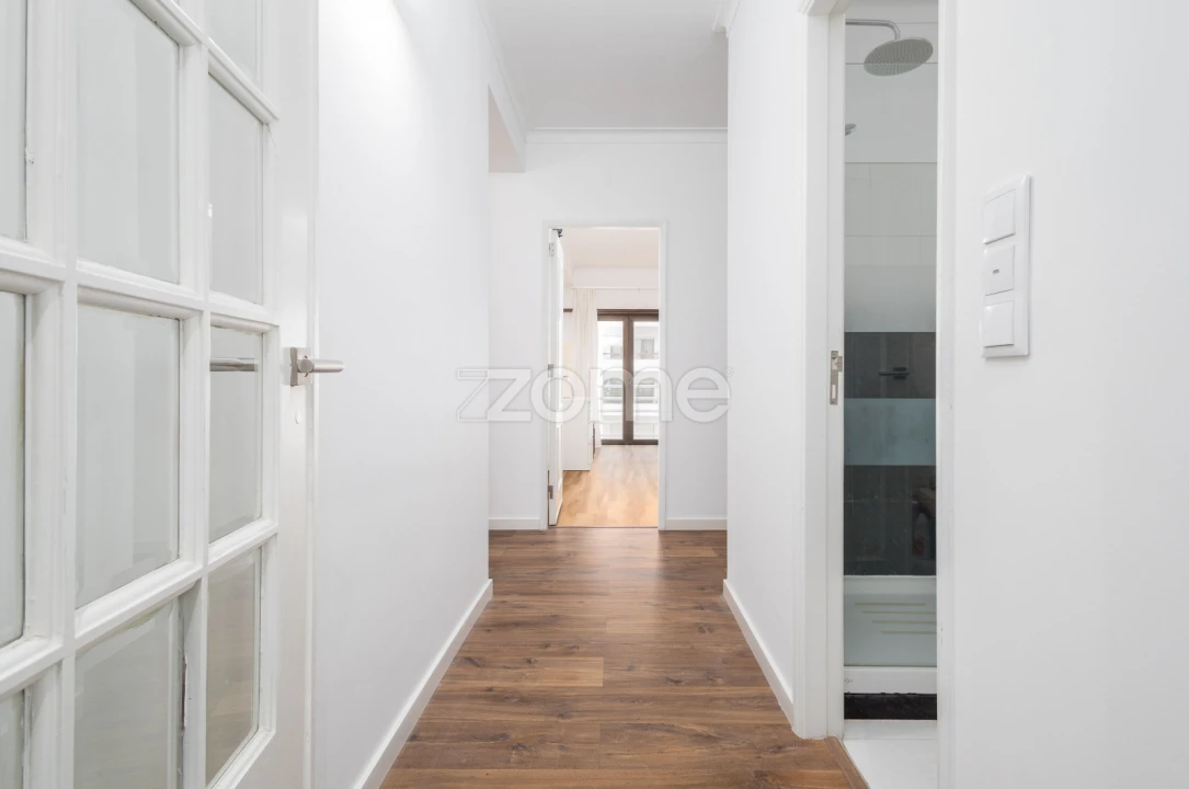 Apartamento T4 para Arrendamento em São Domingos de Rana Foto 27