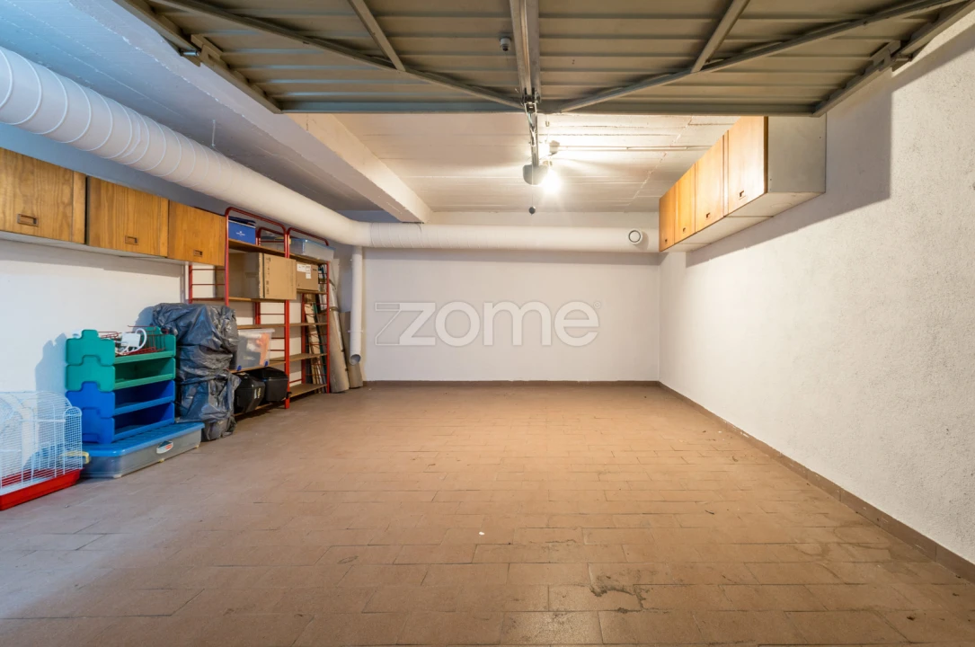Apartamento T4 para Arrendamento em São Domingos de Rana Foto 34
