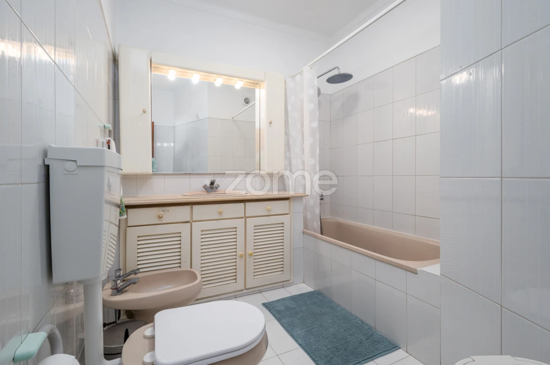 Apartamento T4 para Arrendamento em São Domingos de Rana Foto 15