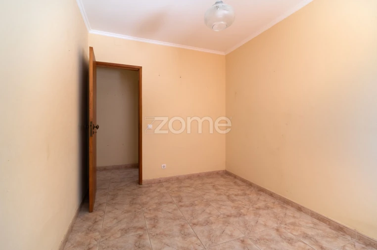 Moradia T5 para Venda em Alcabideche Foto 39