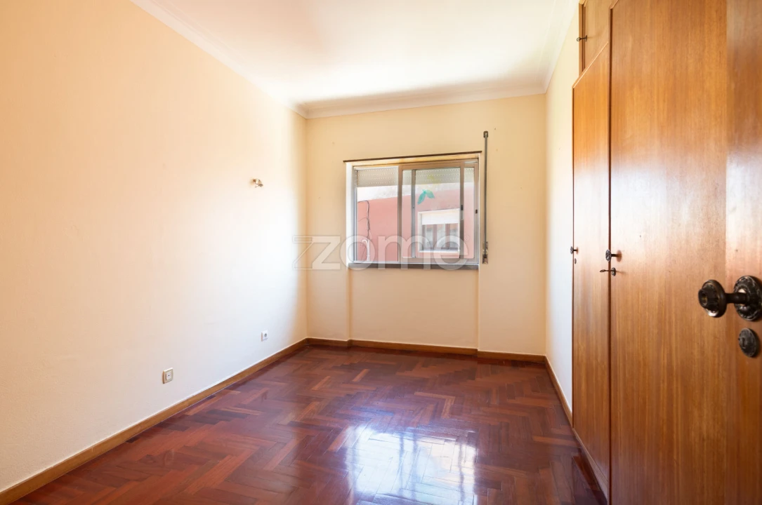 Moradia T5 para Venda em Alcabideche Foto 33