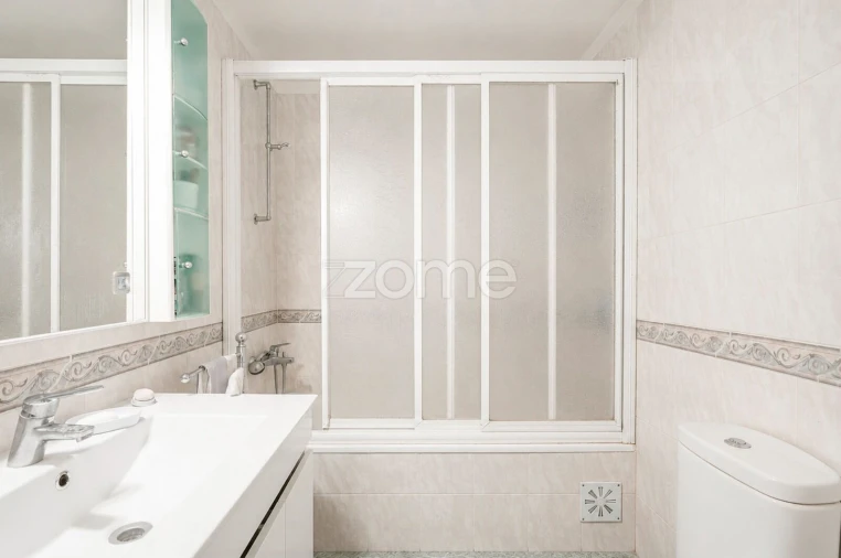 Apartamento T6 para Venda em Carcavelos e Parede Foto 9