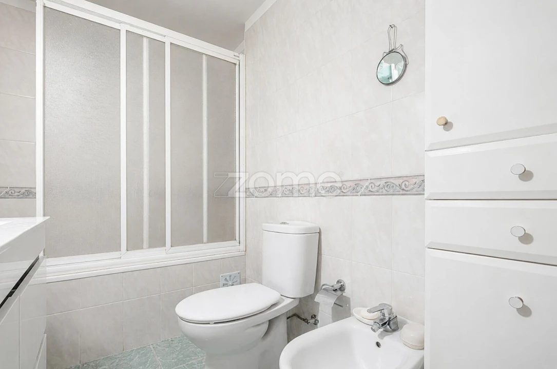 Apartamento T6 para Venda em Carcavelos e Parede Foto 11