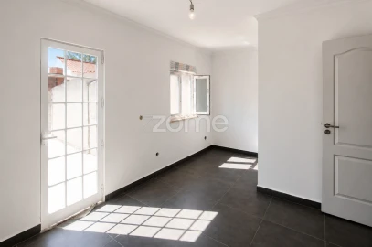 Moradia T3 para Venda em Souselas e Botão