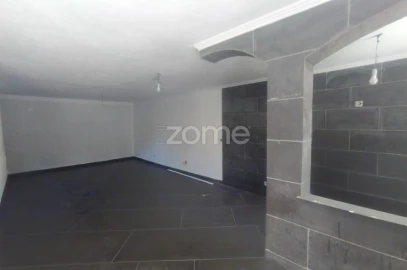 Moradia T3 para Venda em Souselas e Botão