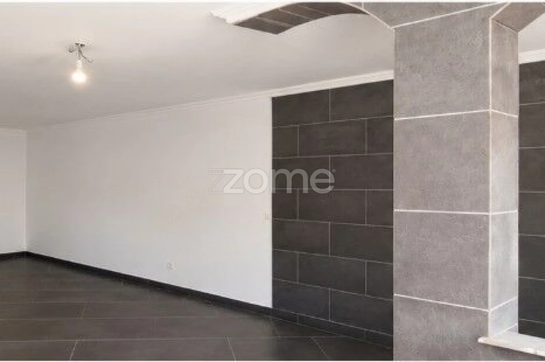 Moradia T3 para Venda em Souselas e Botão Foto 6