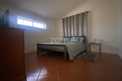Moradia T3 para Venda em Amoreira da Gândara, Paredes do Bairro e Ancas