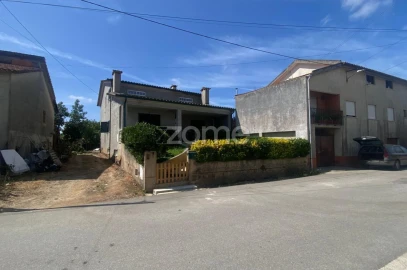 Moradia T3 para Venda em Amoreira da Gândara, Paredes do Bairro e Ancas