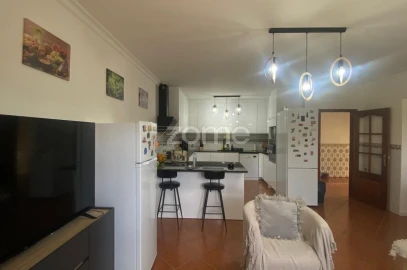 Moradia T3 para Venda em Amoreira da Gândara, Paredes do Bairro e Ancas