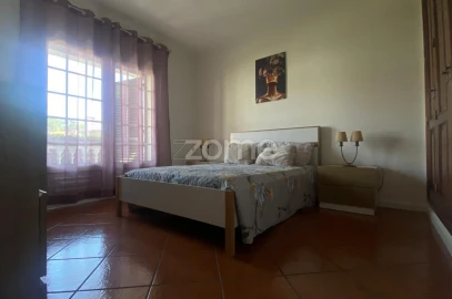 Moradia T3 para Venda em Amoreira da Gândara, Paredes do Bairro e Ancas