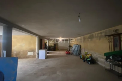 Moradia T3 para Venda em Amoreira da Gândara, Paredes do Bairro e Ancas