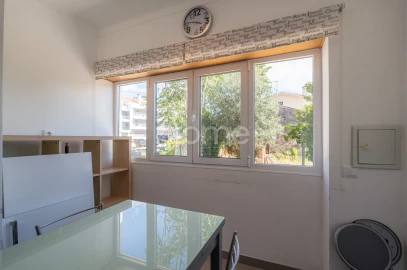 Apartamento T3 para Venda em Santa Clara e Castelo Viegas