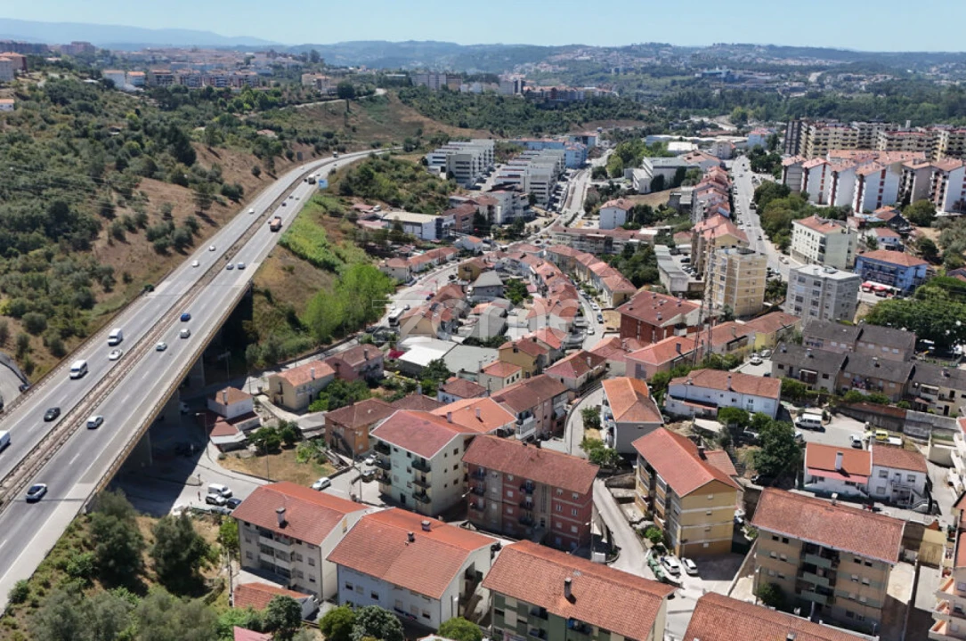 Apartamento T3 para Venda em Eiras e São Paulo de Frades Foto 39