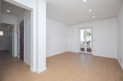 Apartamento T3 para Venda em Eiras e São Paulo de Frades