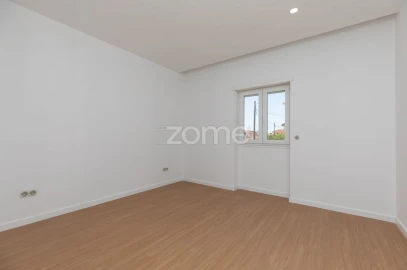 Apartamento T3 para Venda em Eiras e São Paulo de Frades