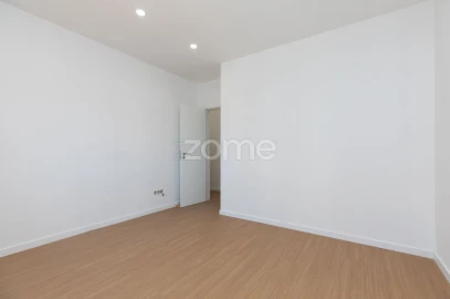 Apartamento T3 para Venda em Eiras e São Paulo de Frades