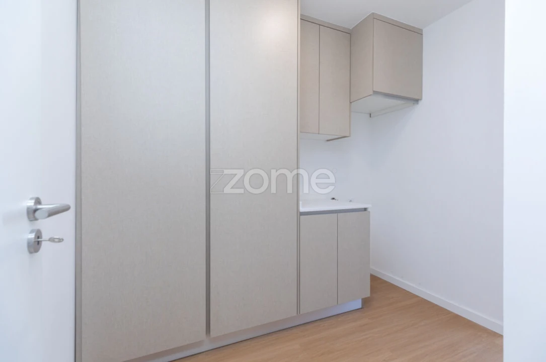 Apartamento T3 para Venda em Eiras e São Paulo de Frades Foto 8