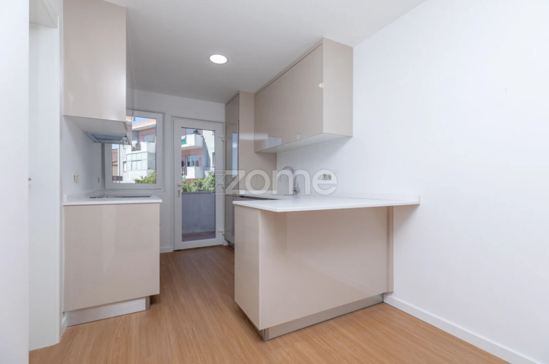 Apartamento T3 para Venda em Eiras e São Paulo de Frades Foto 3