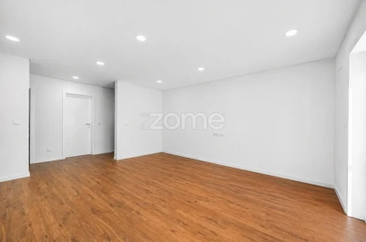 Apartamento T2 para Venda em Braga (São José de São Lázaro e São João do Souto)