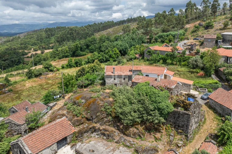 Moradia T3 para Venda em Aboim, Felgueiras, Gontim e Pedraído Foto 4