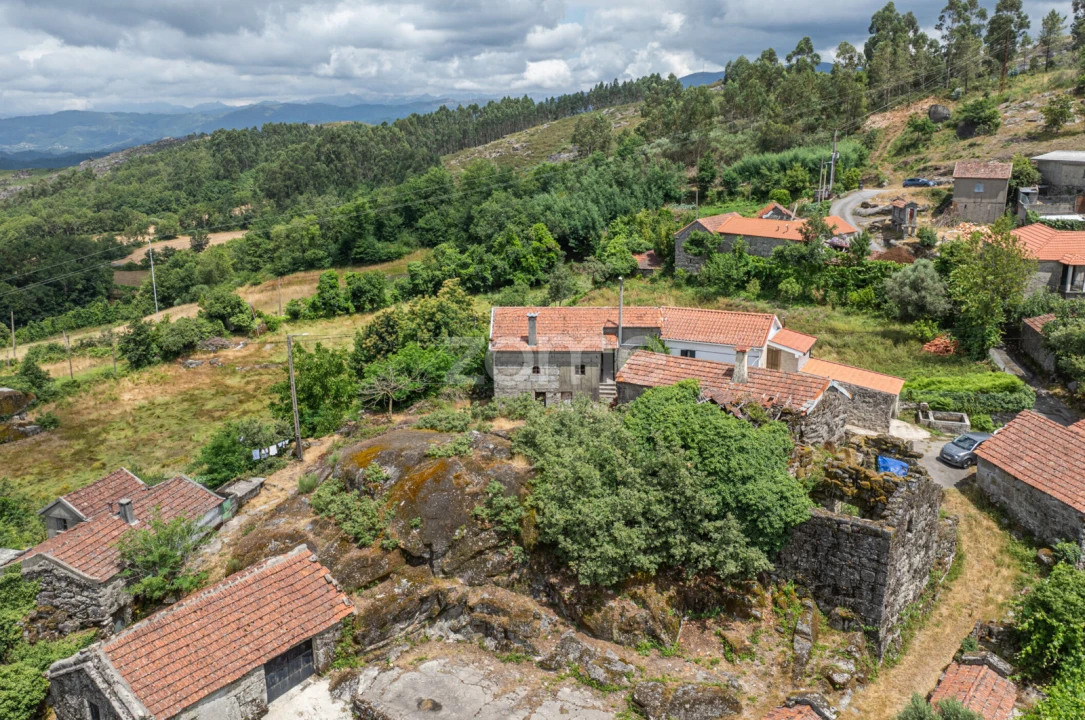 Moradia T3 para Venda em Aboim, Felgueiras, Gontim e Pedraído Foto 4