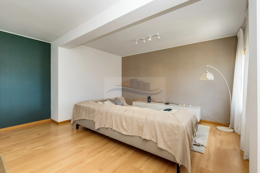 Apartamento T2 para Venda em Agualva e Mira-Sintra Foto 8