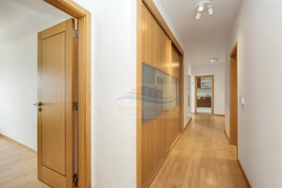 Apartamento T2 para Venda em Agualva e Mira-Sintra