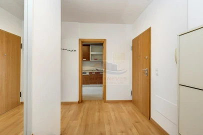 Apartamento T2 para Venda em Agualva e Mira-Sintra