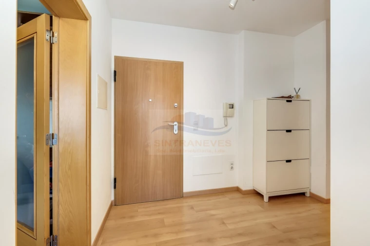 Apartamento T2 para Venda em Agualva e Mira-Sintra Foto 12